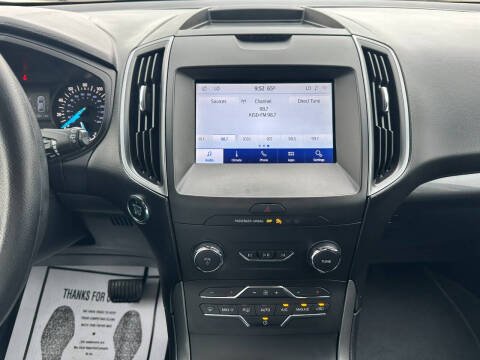 2020 Ford Edge SE