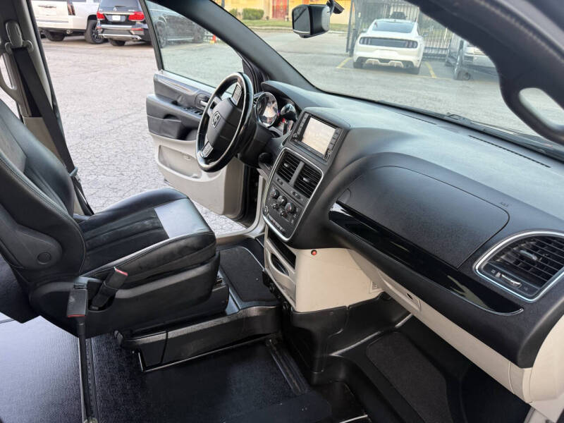 2017 Dodge Grand Caravan SXT