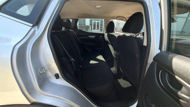 2022 Nissan Rogue Sport S