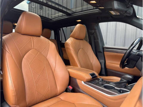 2021 Toyota Highlander Platinum