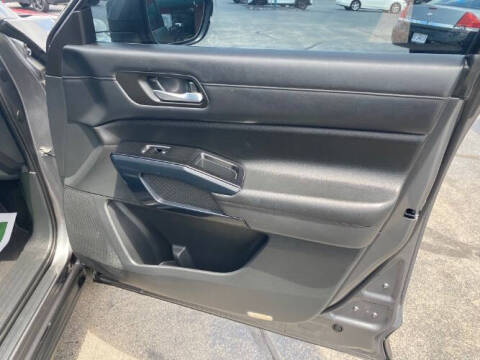 2022 Nissan Pathfinder S
