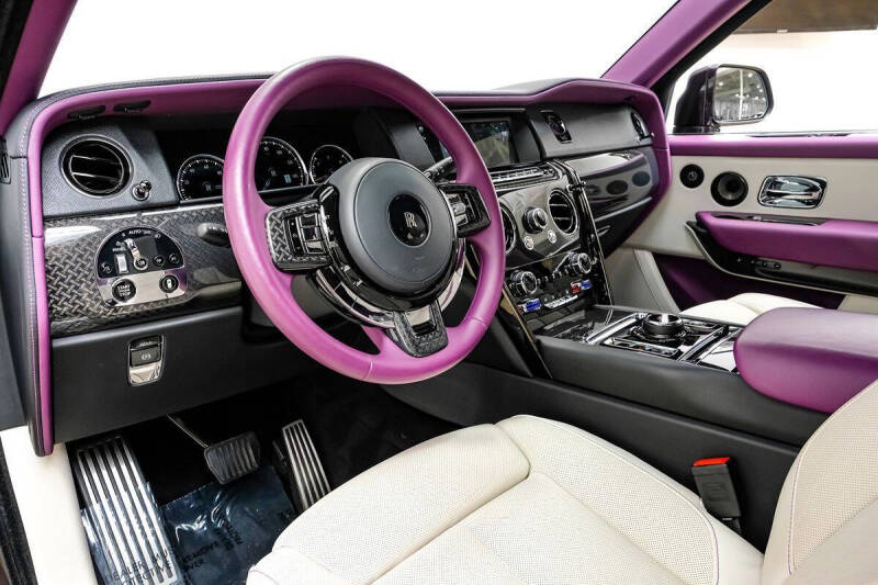 2023 Rolls-Royce Black Badge Cullinan