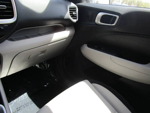 2025 Hyundai Venue SEL