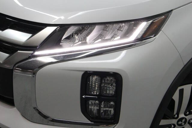 2026 Mitsubishi Outlander Sport SE