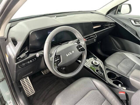 2023 Kia Niro Plug-In Hybrid SX Touring