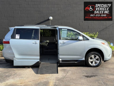 2015 Toyota Sienna LE Mobility 7-Passenger