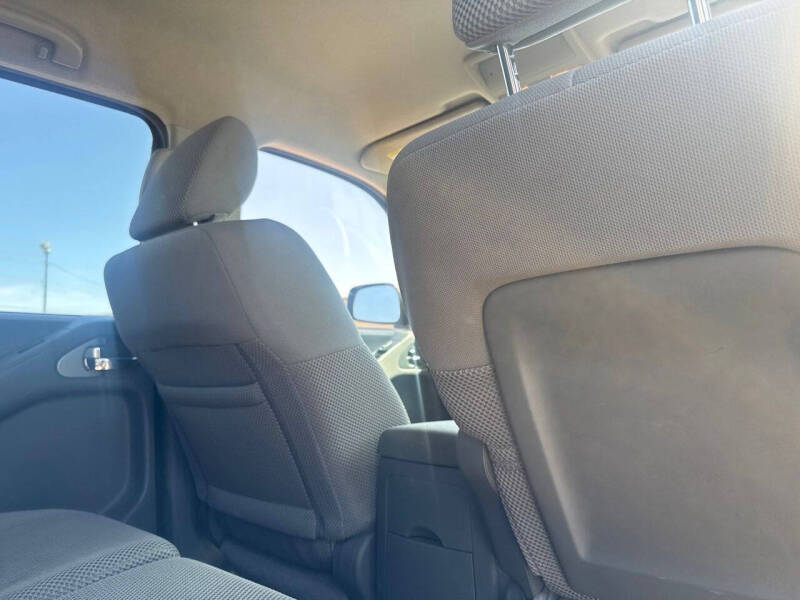 2012 Nissan Frontier SV V6