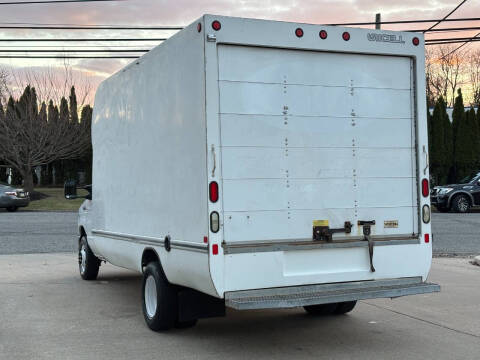 2013 Ford E-Series E-450 SD