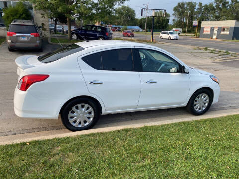 2017 Nissan Versa 1.6 SV
