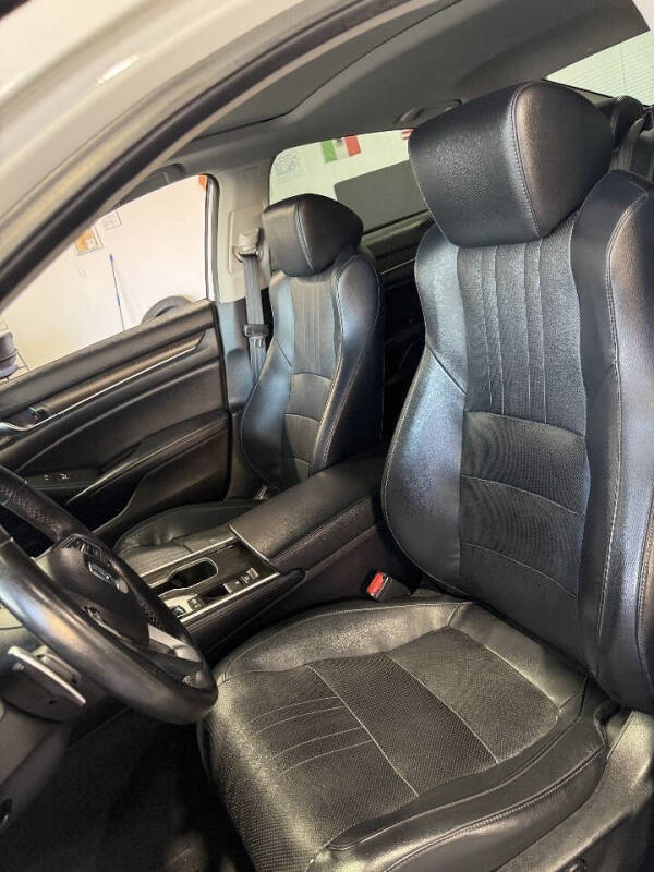 2018 Honda Accord Touring