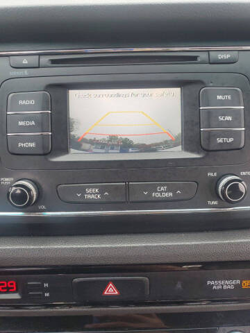 2016 Kia Sedona LX