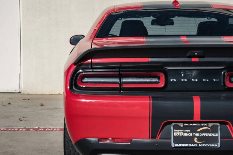 2015 Dodge Challenger SRT 392