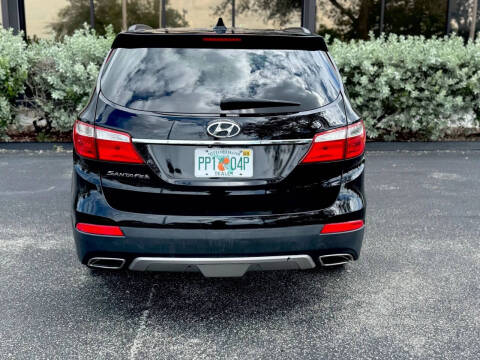 2016 Hyundai Santa Fe SE