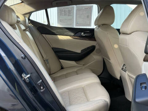 2016 Nissan Maxima Platinum