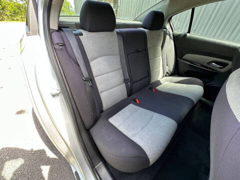 2013 Chevrolet Cruze LS Auto