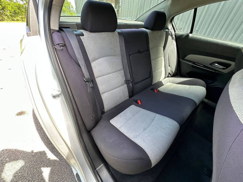 2013 Chevrolet Cruze LS Auto