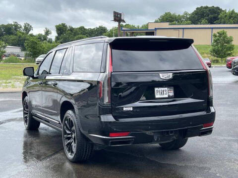 2023 Cadillac Escalade ESV Sport