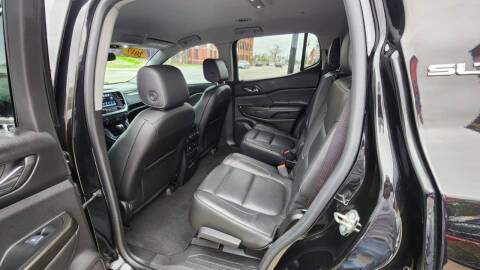 2017 GMC Acadia SLT-1