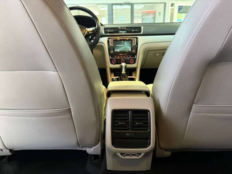 2019 Volkswagen Passat Wolfsburg