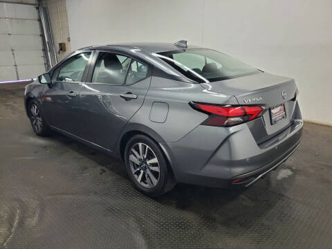 2023 Nissan Versa SV