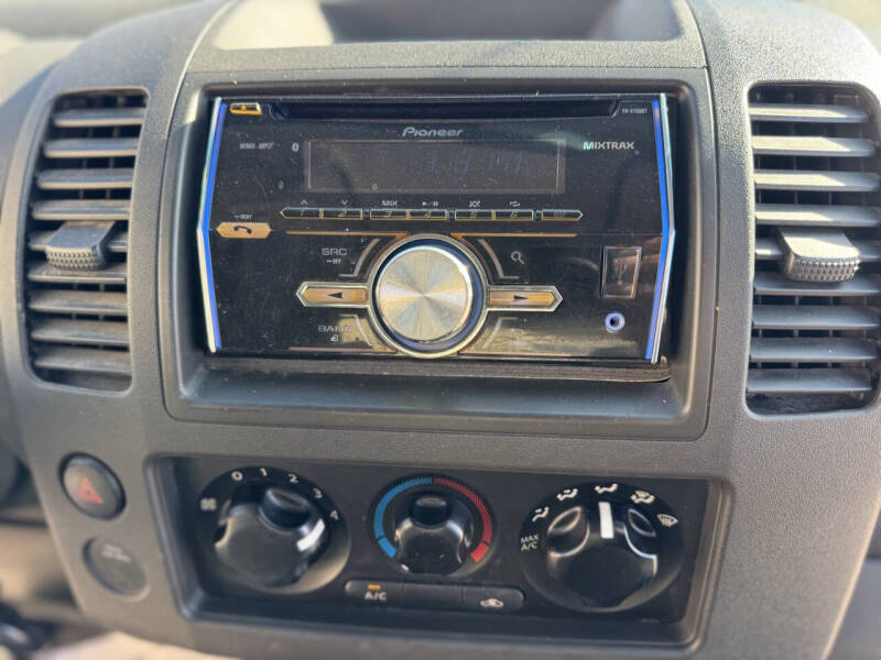 2012 Nissan Frontier SV