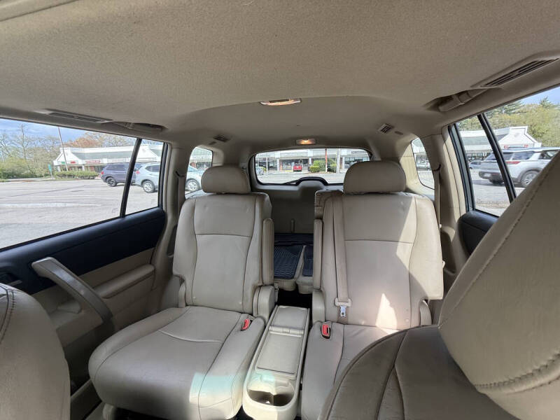 2012 Toyota Highlander SE