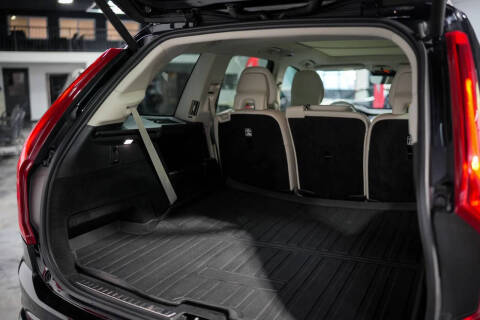 2019 Volvo XC90 T5 Momentum