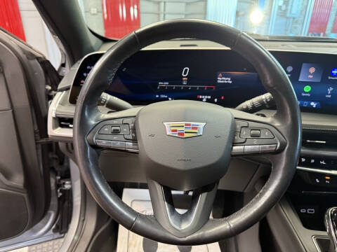 2024 Cadillac XT4 Luxury