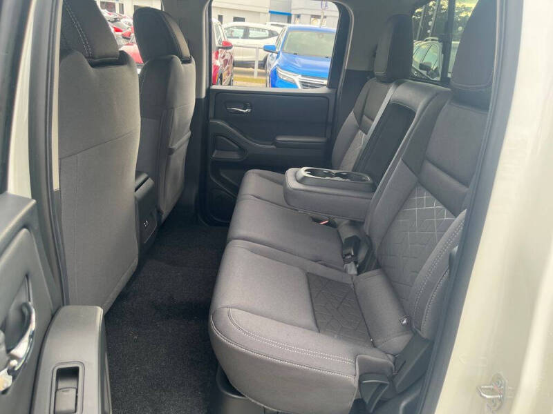 2026 Nissan Frontier SV