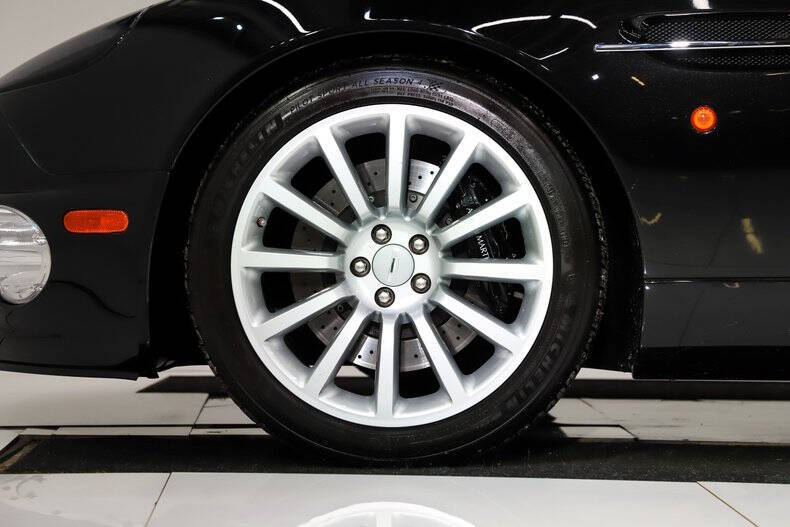 2003 Aston Martin V12 Vanquish