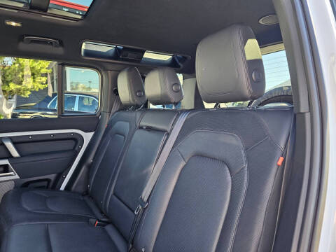 2023 Land Rover Defender 110 X-Dynamic SE