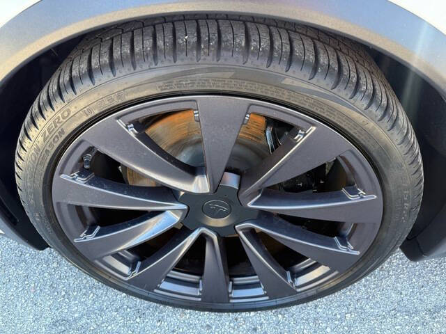 2022 Tesla Model X 26