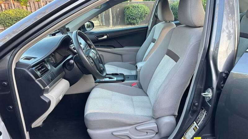 2013 Toyota Camry LE