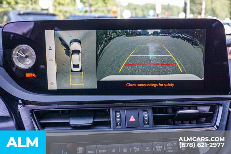 2024 Lexus ES 300h Luxury