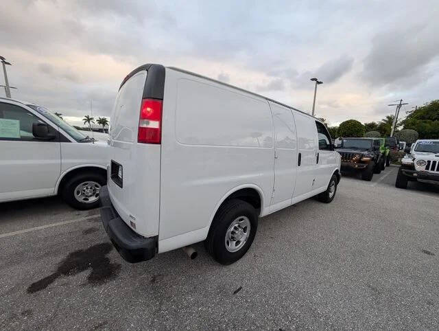 2021 Chevrolet Express 2500