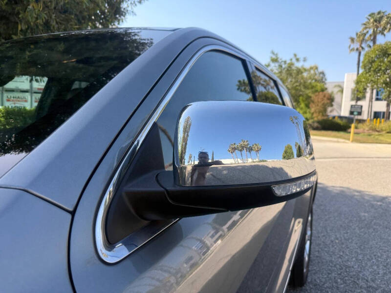 2012 Jeep Grand Cherokee Overland Summit