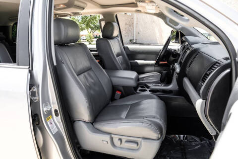 2017 Toyota Sequoia Platinum