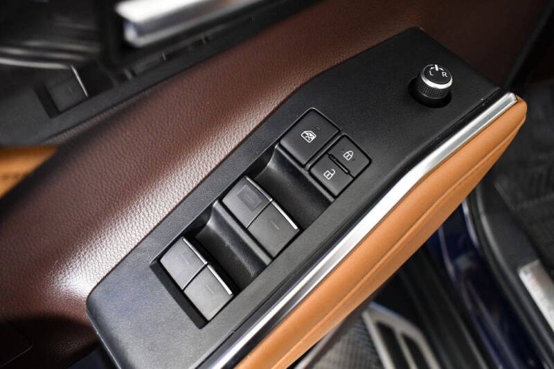 2020 Toyota Highlander Platinum