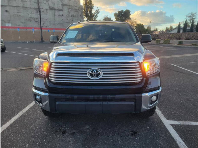 2017 Toyota Tundra SR5