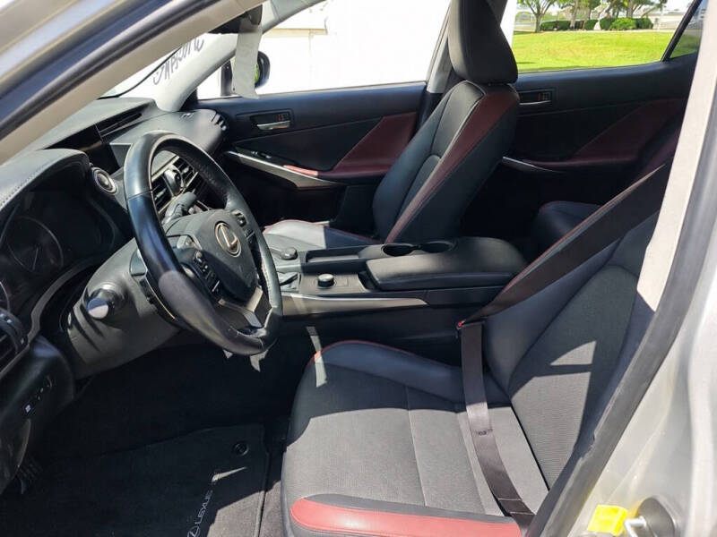 2019 Lexus IS 300