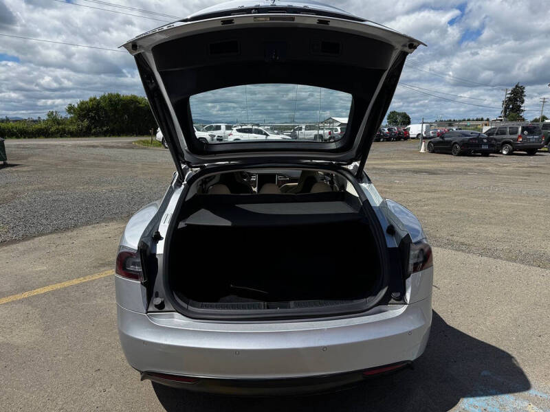 2013 Tesla Model S