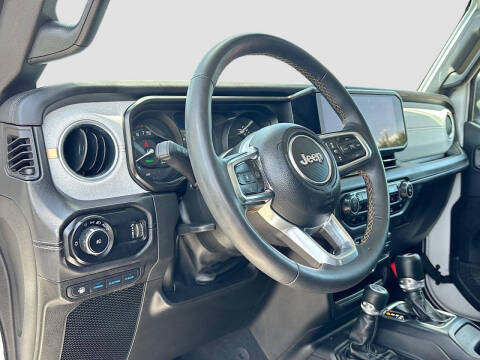 2024 Jeep Wrangler Sahara 4xe