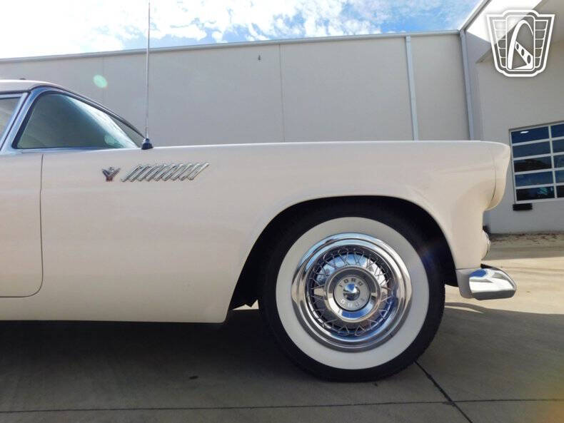 1955 Ford Thunderbird