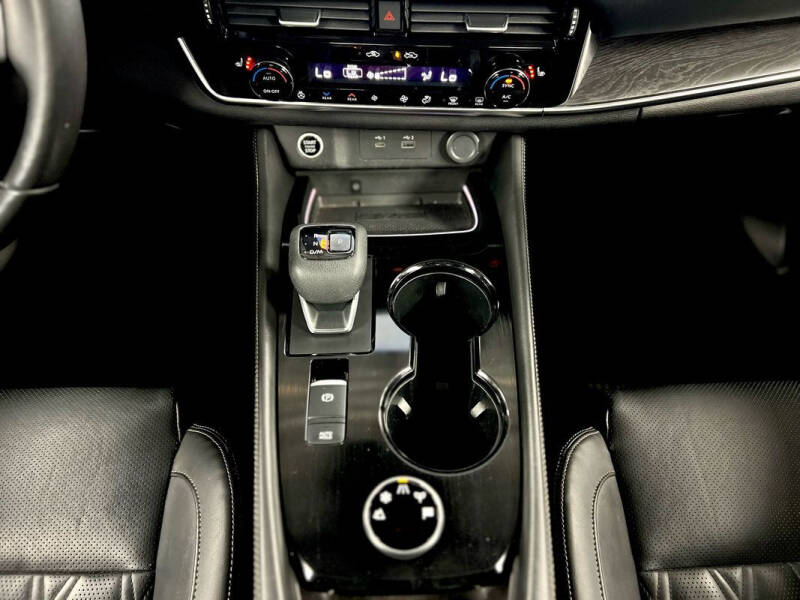 2021 Nissan Rogue Platinum