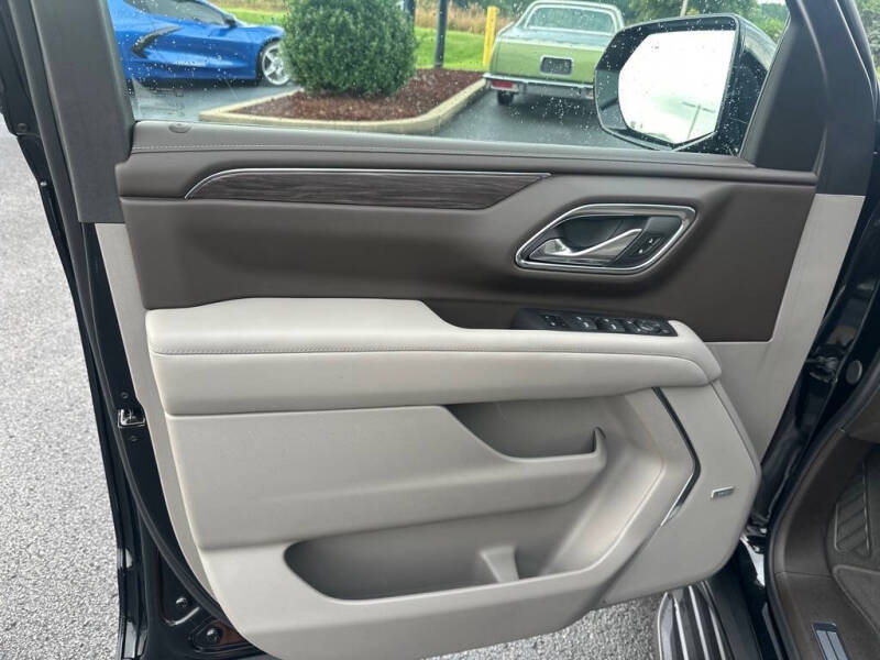 2024 Chevrolet Suburban LT