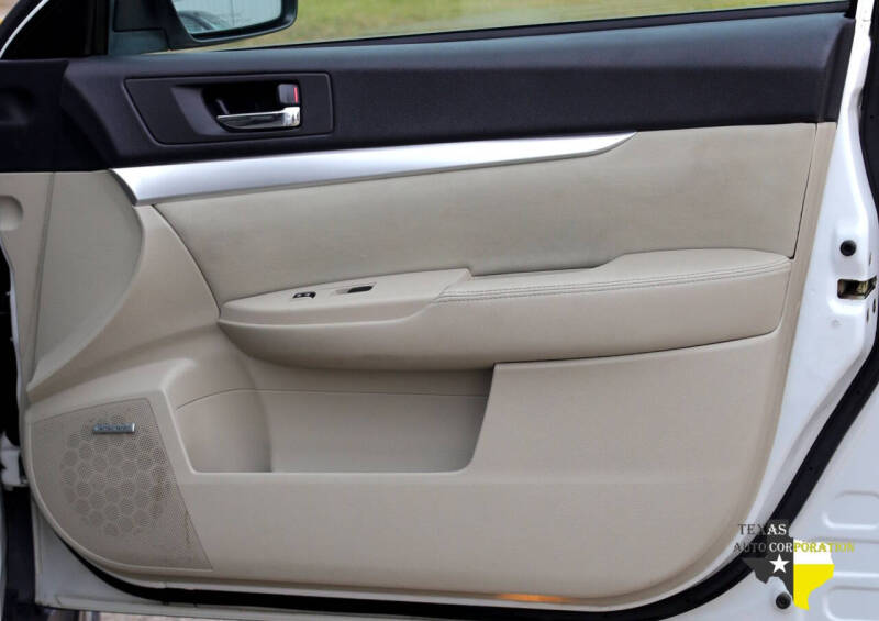 2011 Subaru Outback 2.5i Premium