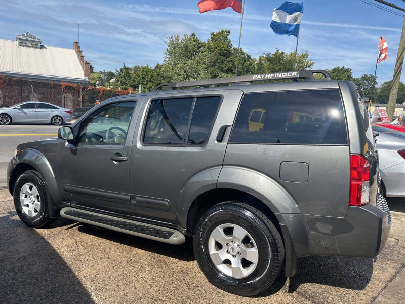 2007 Nissan Pathfinder SE