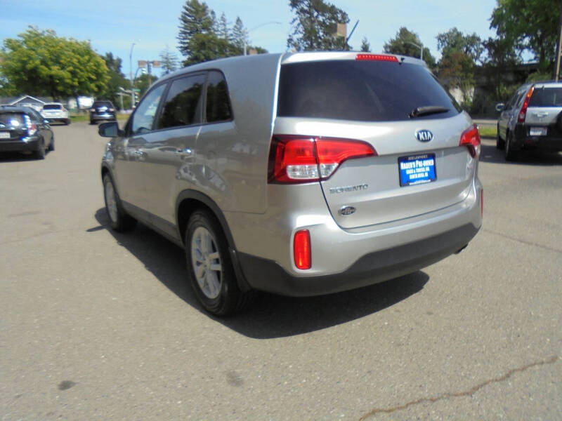 2015 Kia Sorento LX