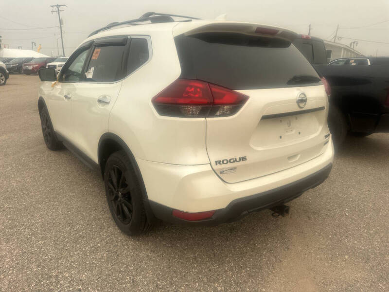 2018 Nissan Rogue SV