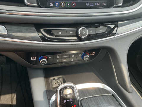 2021 Buick Enclave Essence